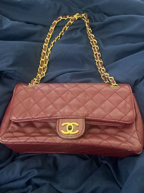 CHANEL Handbags - Vintage Chanel large burgundy handbag (some wear and tear)